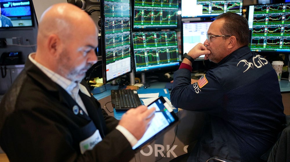Sur Wall Street-öppning – AI-hajpat bolag pressas​​