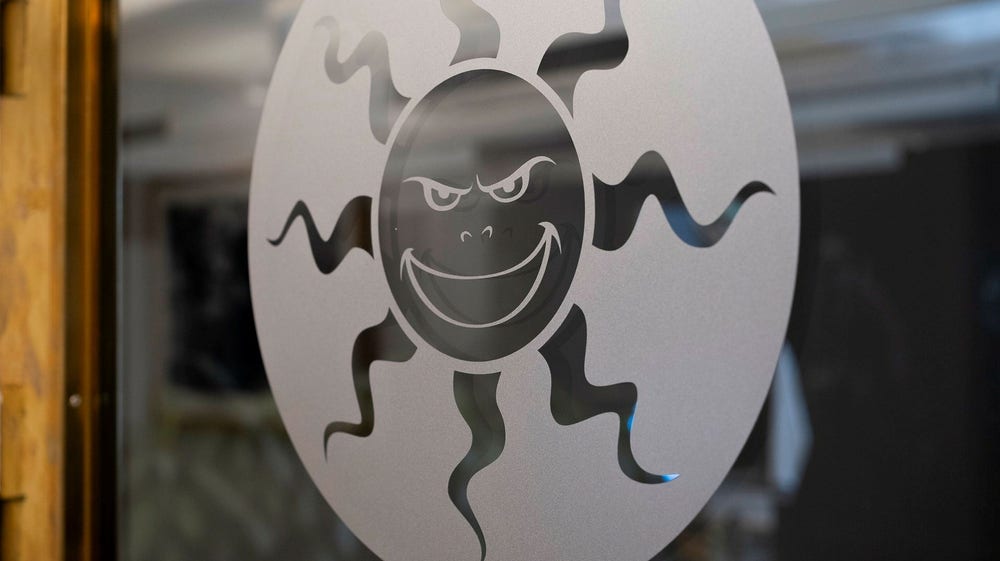 Fallande försäljning men bättre justerat resultat från Starbreeze​​