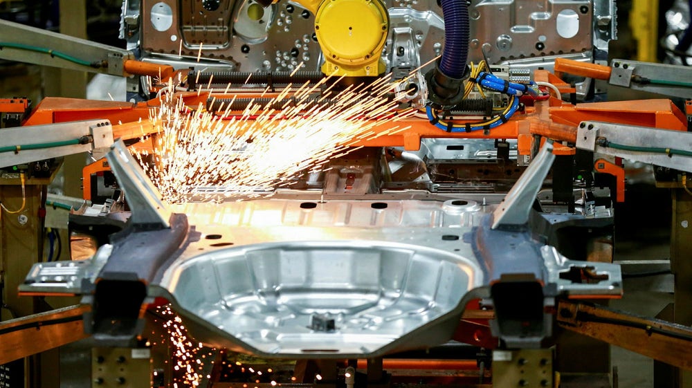 GM: Tullarna kan tvinga oss flytta fabriker​​