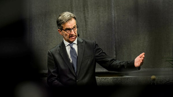 En riksbank i kronkläm​​