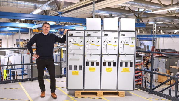Smart lösning skapar grönare nätstationer utan klimatskadlig gas​​
