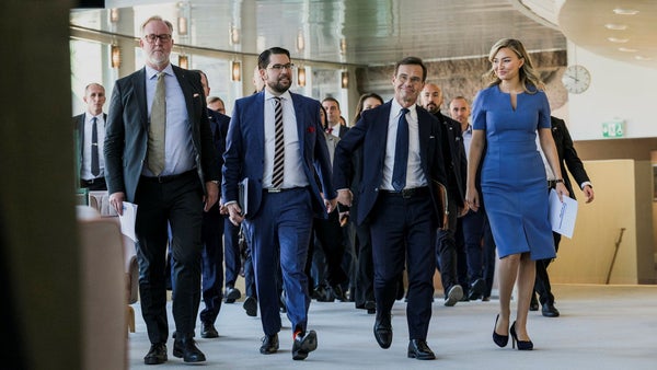Tidöpartierna bör gå till val tillsammans​​