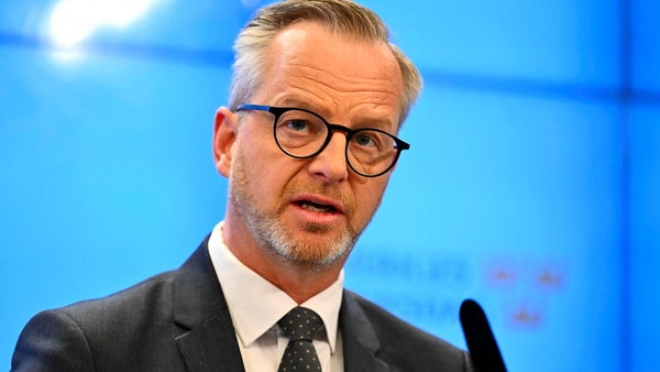 Rödgrön splittring om budgeten: ”Ligger väldigt fel i tiden”​​