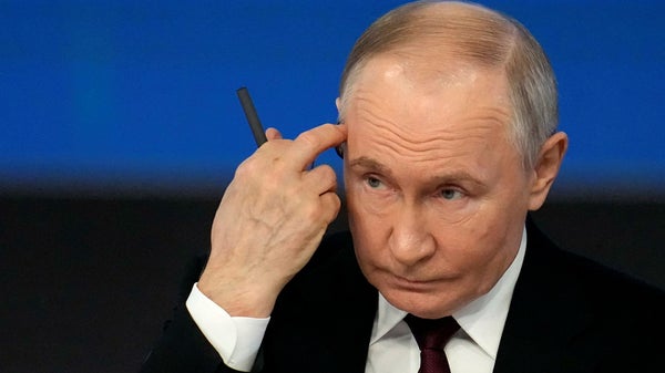 Putins kassa på rekordlåg nivå​​