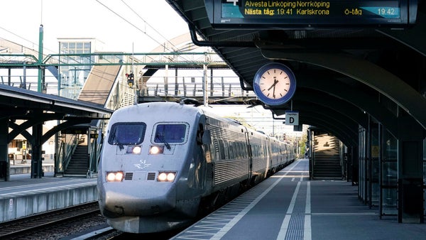 Nytt bakslag för tågen – förseningarna ökade i april​​