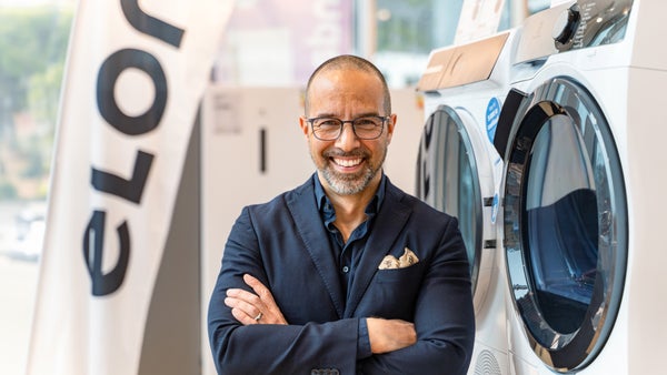 Så ökar Elon sin försäljning i butik med hjälp av AI​​