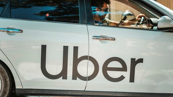 Uber i samarbete med AI-bolag kring robottaxis​​