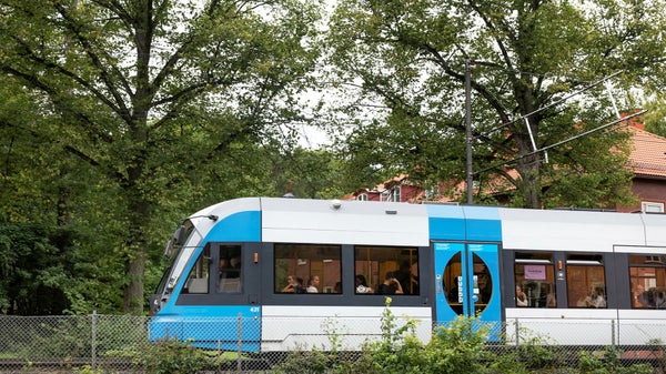 Regeringen vill införa skattelättnader för resor med kollektivtrafik​​