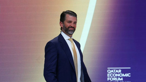 Trump Jr öppnar för att efterträda pappa​​