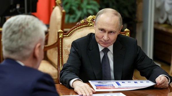 Putins vänner i skottgluggen för nya sanktioner​​