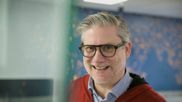Ligg lågt efter Cints dubbelfel​​