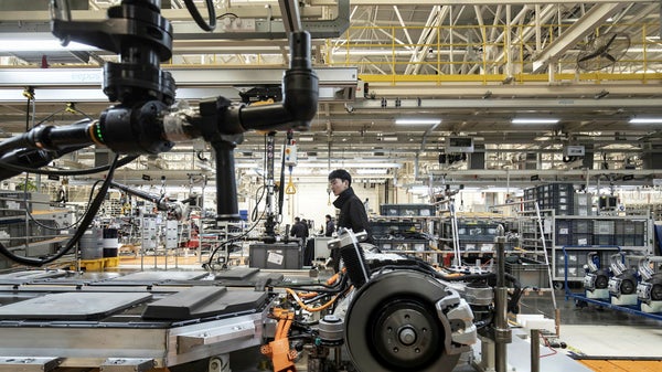 Industriproduktionen steg i Japan​​