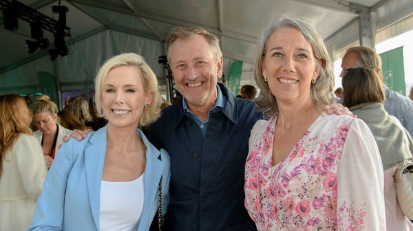Eliten minglade hos Di i Almedalen​​