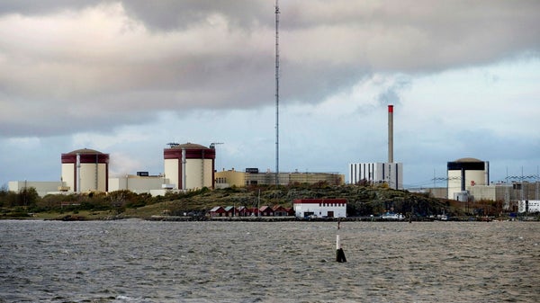Jättarna som tävlar om svenska rekordavtalet​​