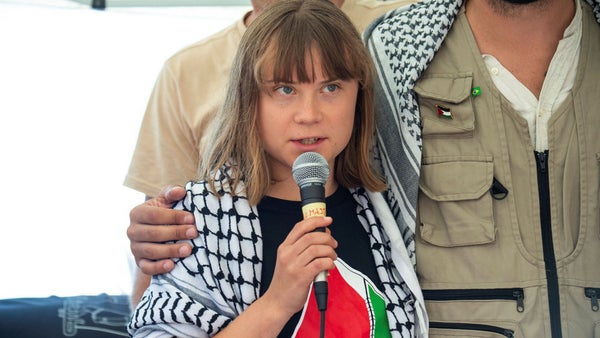 Greta Thunberg på väg hem till Sverige​​