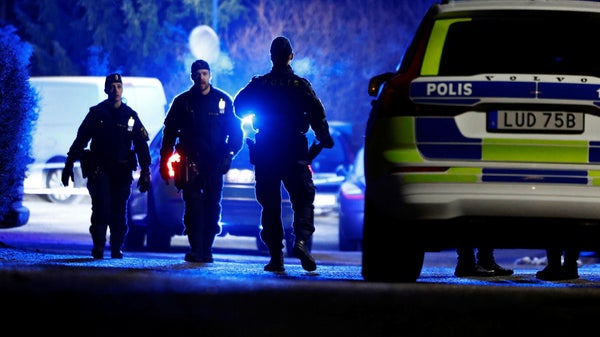 Polisen måste ändra arbetsätt för att skydda företagen​​