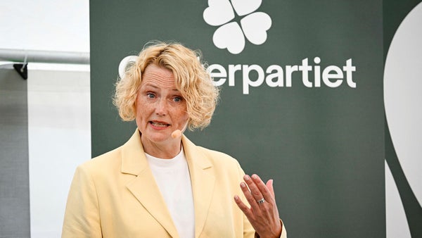 Med Hatt blir C återigen ett intresseparti​​