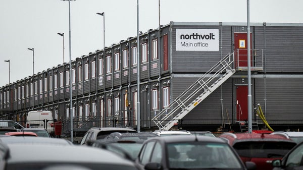 Bara sex från Northvolt fick nytt jobb via krisstöd​​