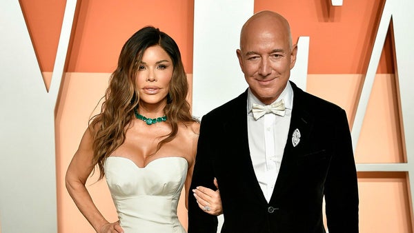Bezos flyttar utskällda bröllopsfesten i Venedig​​