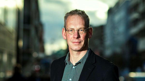 Stat och kommuner driver upp matpriserna​​
