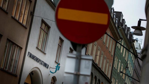 FI:s värvning från börsens insiderhärva får intern kritik​​