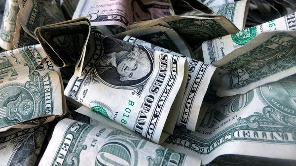 Lägsta nivån för dollarn på tre år​​