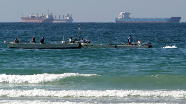 Iran: Överväger att stänga Hormuzsundet​​