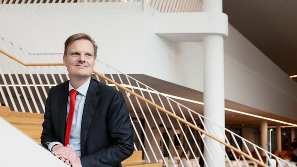 Swedbank-vd:ns plan för att charma bankkunderna​​