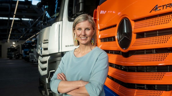 Uppgifter: Volvotopp blir chef för rivalernas mjukvarubolag​​