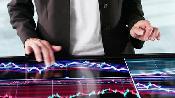 Ute ur virusmörkret – nu kommer tillväxten​​