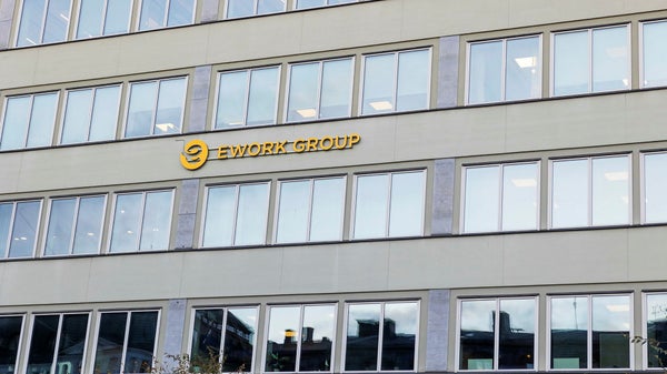Ework visar dalande siffror​​