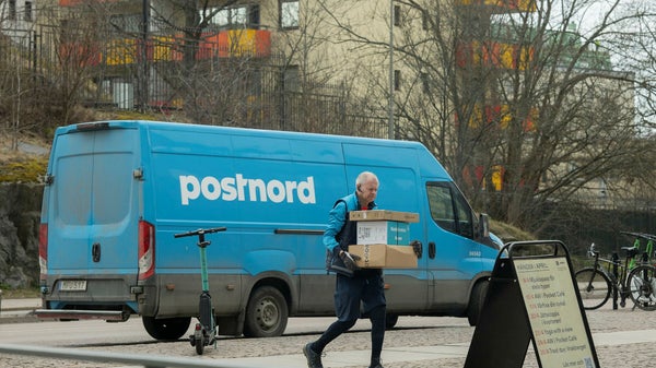 Postnord vände till vinst – trots brevkollaps​​