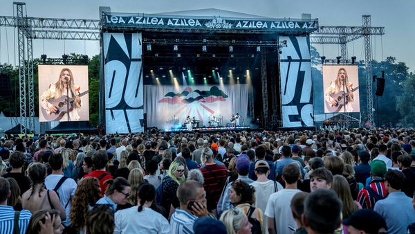 Jag kör banditslalom under festivalsommaren​​