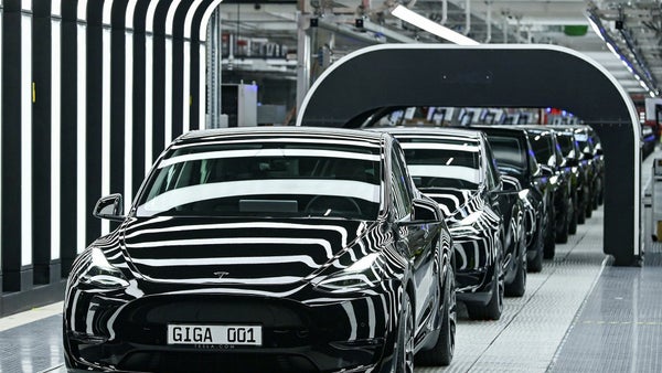 Norge mot strömmen – fortsätter köpa Tesla​​
