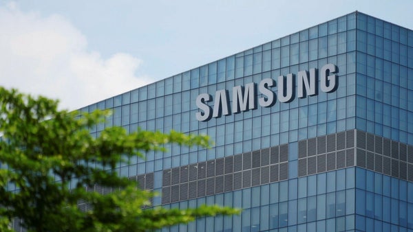 Samsung flaggar för lägre omsättning och resultat​​