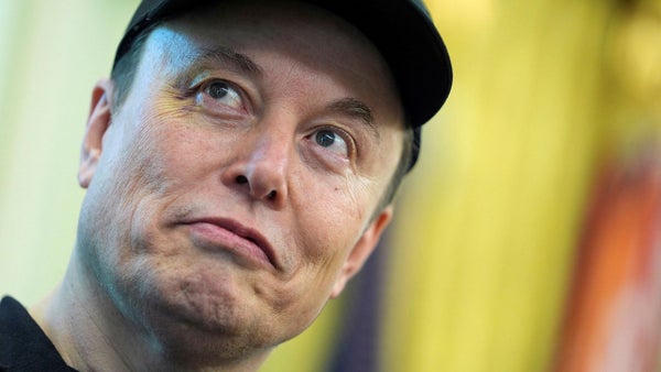 Elon Musks AI tar rygg på hans egna åsikter​​