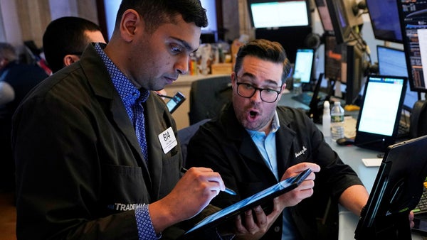 Wall Street till ny rekordnivå – Tesla lyfte​​