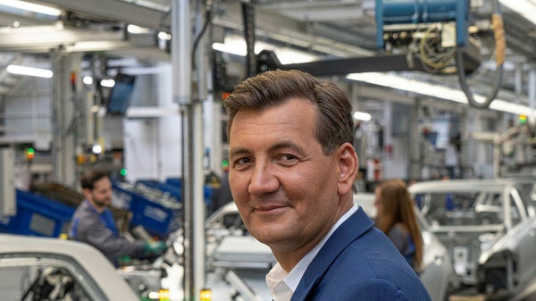 Storbråk i VW – sparkad toppchef får lämna Tratons styrelse​​