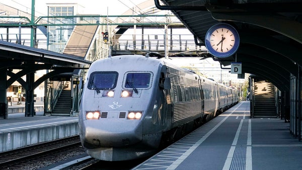 Tågstopp efter elfel​​