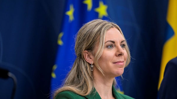 EU-ministern: Budgeten är alldeles för stor​​