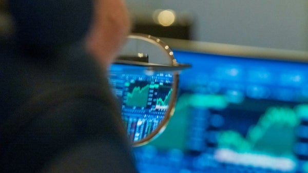 Stockholmsbörsen öppnar nedåt – SEB stiger efter rapport​​