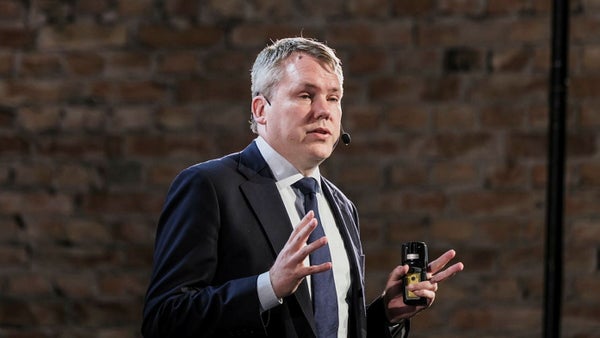 Lägre vinst men högre orderingång än väntat för Sandvik​​
