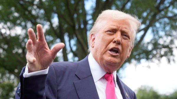 Trump: Handels- och försvarsavtal med Filippinerna klart​​