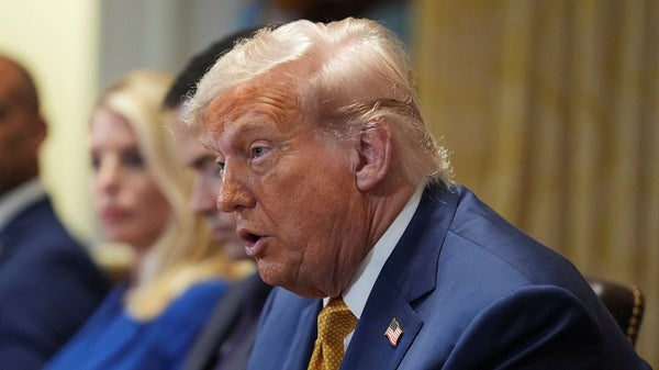 Trump uppmanar Ukraina att attackera Moskva​​