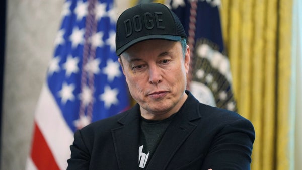 Elon Musk bildar nytt parti​​