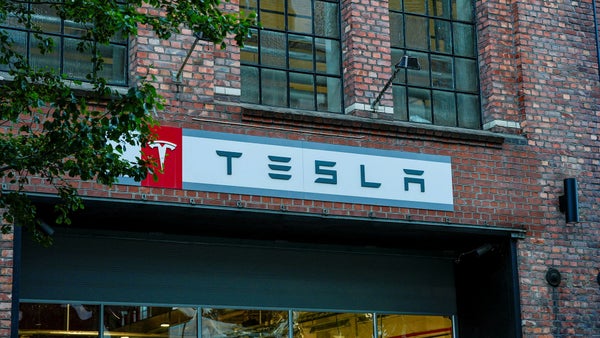Tesla siktar på storsatsning i Japan 2026​​