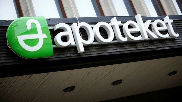 Apoteket med lägre resultat i en ”fortsatt turbulent omvärld”​​