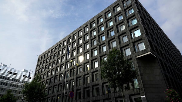 Proffsen sänker sina inflationsförväntningar​​