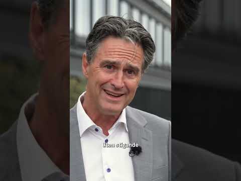Fed vågar inte säga det högt, men de sitter nog och hoppas på stigande arbetslöshet.